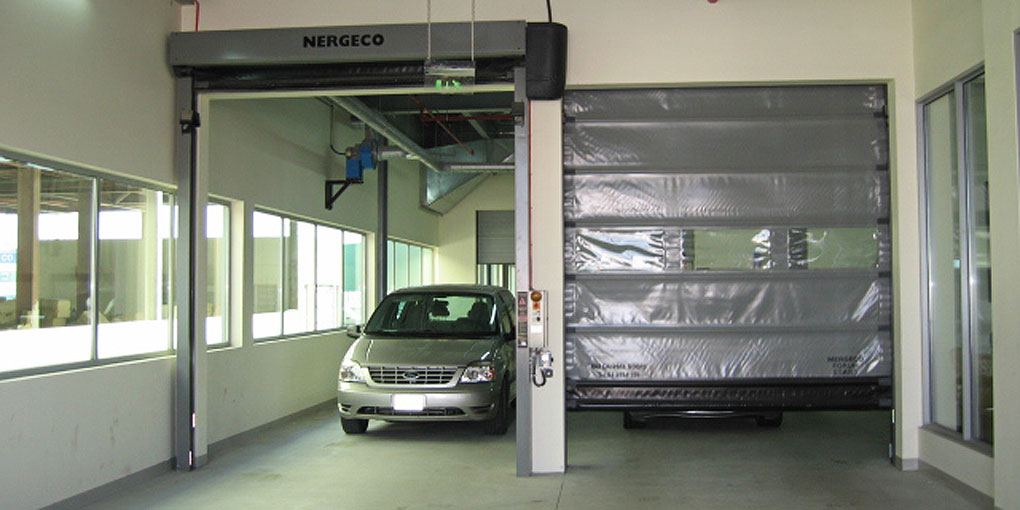 Exemples d'installations de portes souples rapides intérieures