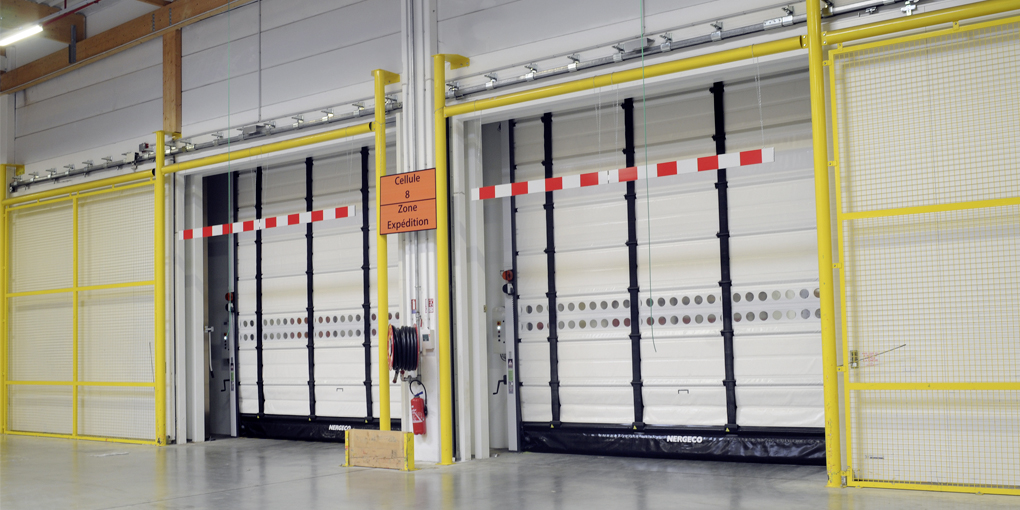 Automatic double-wall isothermal high-speed flexible door