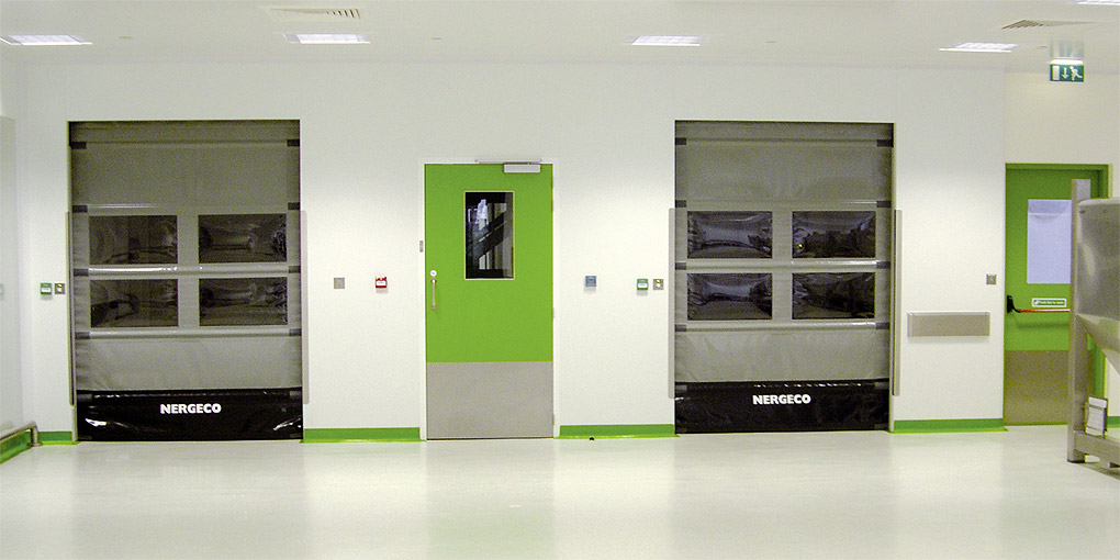 Puertas automáticas en ambiente limpio