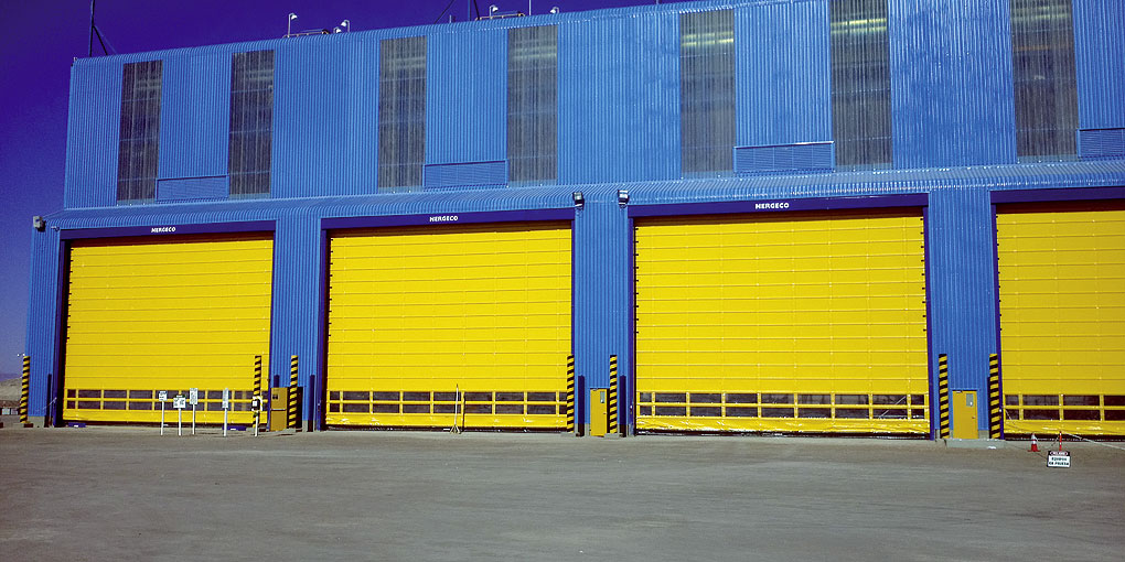 Different installations of Nergeco exterior high-speed flexible doors